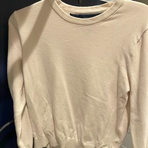 Lightly used Tommy Hilfigure sweat shirt